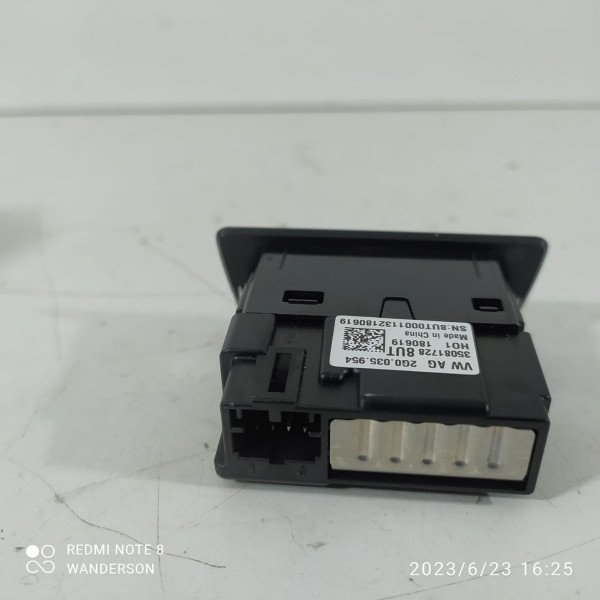 Entrada Ubs Tcross 2018/2024 2g0035954