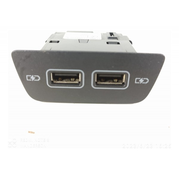 Entrada Ubs Tcross 2018/2024 2g0035954