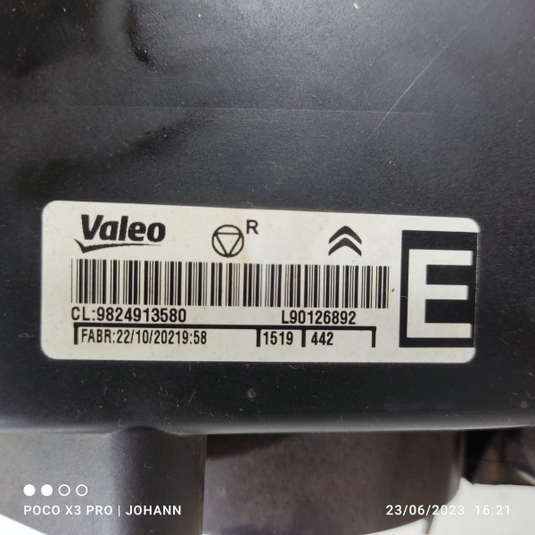 Farol Cactus Esquerdo 2018/2024 Detalhe Esquerdo/motorista