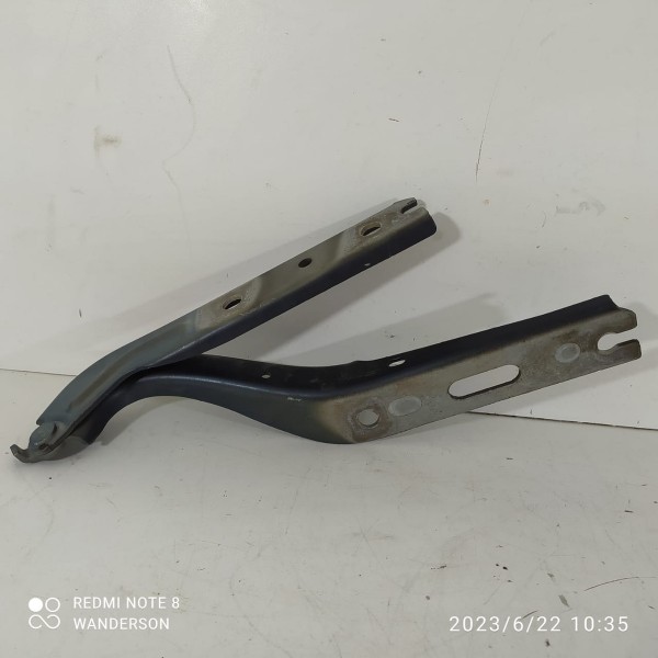 Dobradiça Braço Capo Tcross Esq 2018/2024 2gp823301