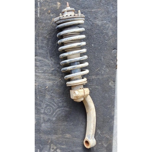 Torre Suspensão Ssangyoung Kyron  Dianteira Esquerda 2011