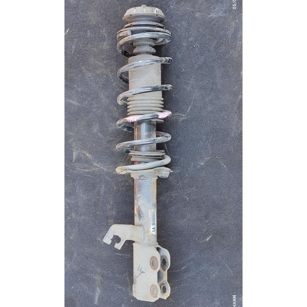 Torre Suspensão Nissan March Dianteira Esquerda 2013/2020