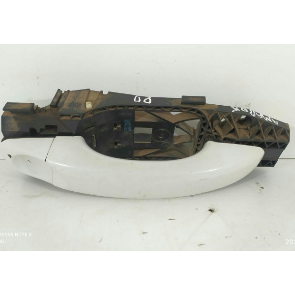 Macaneta Externa Amarok Dianteira Direita 2011/2023 Original