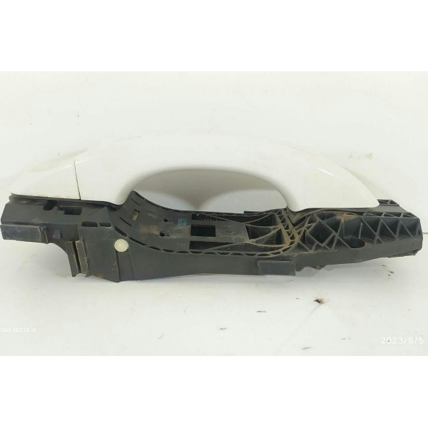 Macaneta Externa Amarok Dianteira Direita 2011/2023 Original