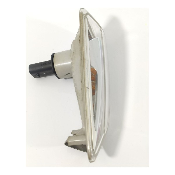 Lanterna Pisca Paralama Esquerdo Onix 2020/2024 26244312 Esquerdo