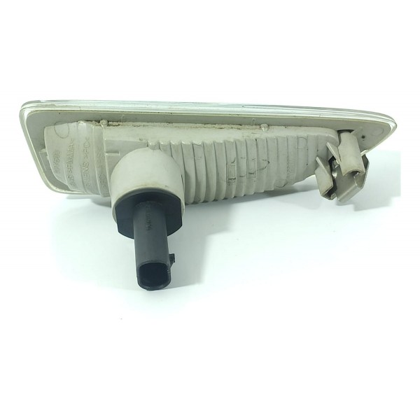 Lanterna Pisca Paralama Esquerdo Onix 2020/2024 26244312 Esquerdo