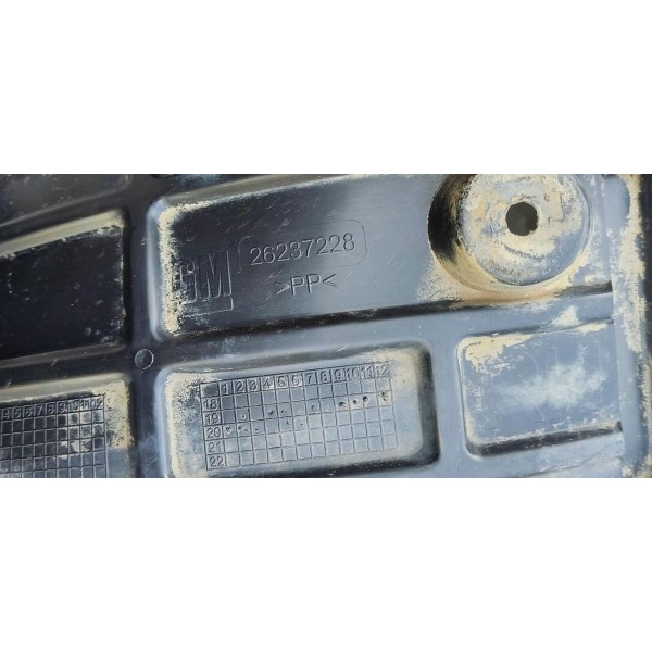 Parabarro Tracker Dianteiro Direito 2020/2025 Det