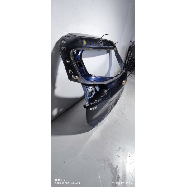 Tampa Traseira Tracker 2020/20245 Detalhe