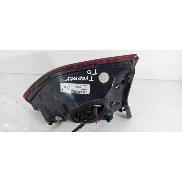 Lanterna Tracker Led Direita Tampa 2020 2021 2022 2023 2024 Direito/passageiro Vermelho