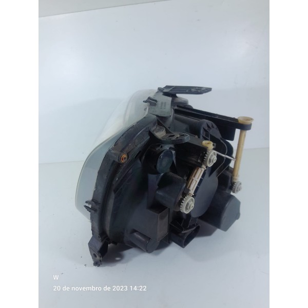 Farol Amarok Esquerdo 2011 2012 2013 2014 2015 2016 Det Esquerdo/motorista