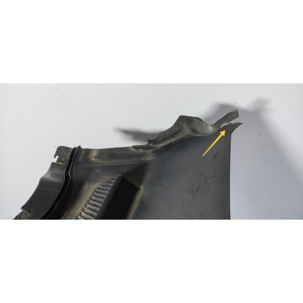 Grade Parabrisa Focus 2009/2013 Detalhe