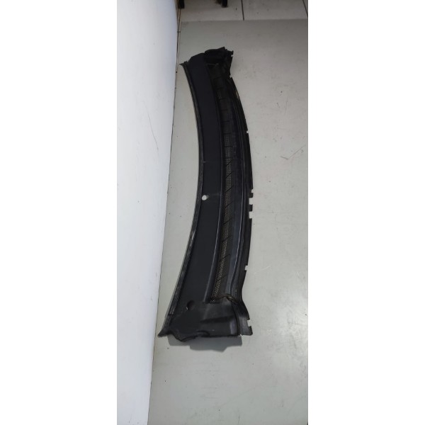 Grade Parabrisa Focus 2009/2013 Detalhe