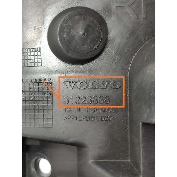 Guia Parachoque Volvo S60 Traseiro Dir 2011/2018 31323838