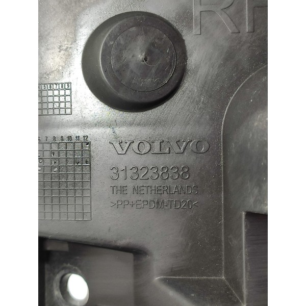 Guia Parachoque Volvo S60 Traseiro Dir 2011/2018 31323838