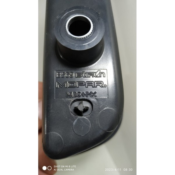 Botao Vidro Renegade 2016 A 2021 Traseiro Esq Detalhe