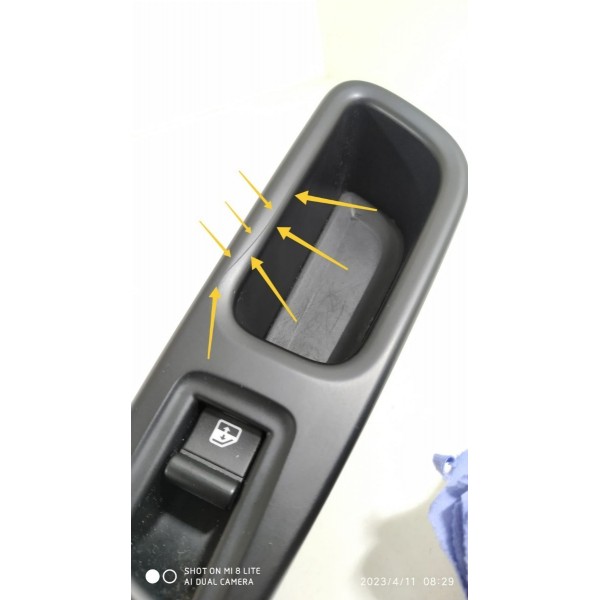 Botao Vidro Renegade 2016 A 2021 Traseiro Esq Detalhe