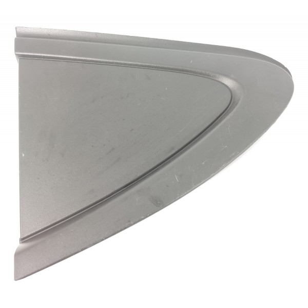 Acabamento Coluna Traseira Direita Cruze 2017/2023 84034202 Preto