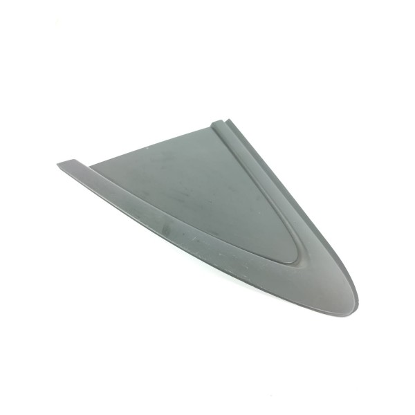 Acabamento Coluna Traseira Direita Cruze 2017/2023 84034202 Preto