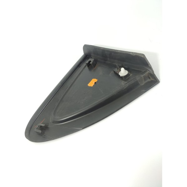 Acabamento Coluna Traseira Direita Cruze 2017/2023 84034202 Preto