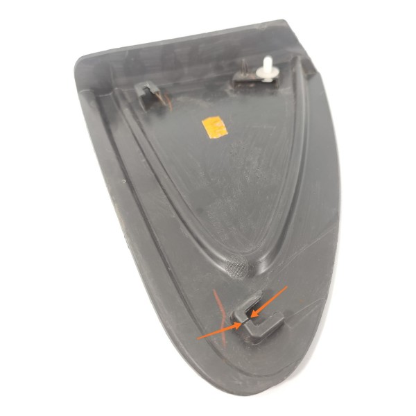 Acabamento Coluna Traseira Direita Cruze 2017/2023 84034202 Preto