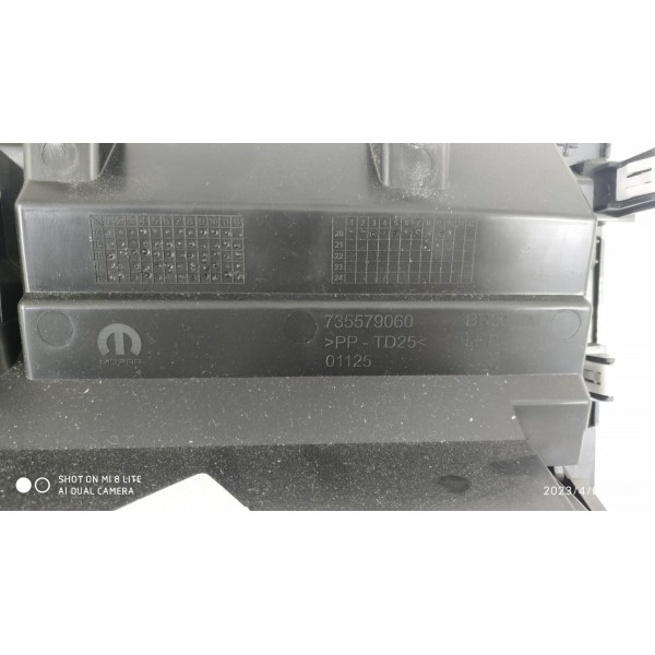 Porta Luvas Renegade 2018 2019 2020 2021 Detalhe