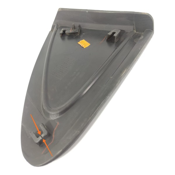 Acabamento Coluna Traseira Direita Cruze 2017/2023 84034203 Preto