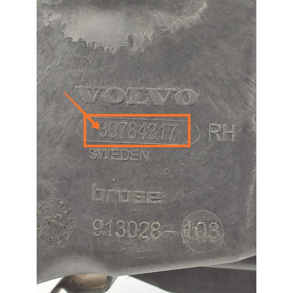 Suporte Fechadura Volvo V60 S60 Tras Dir 2011/2018 30784317