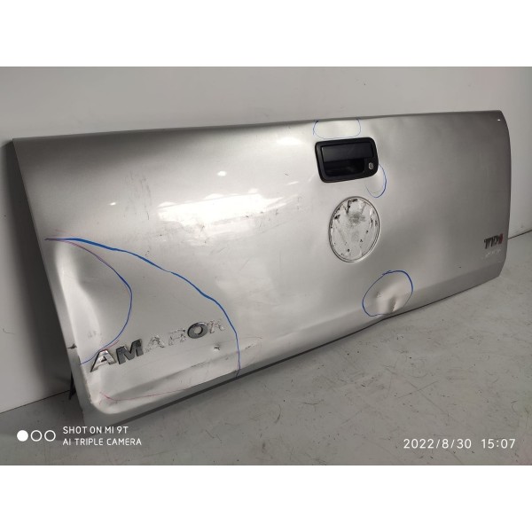 Tampa Traseira Amarok 2010/2020 Detalhe