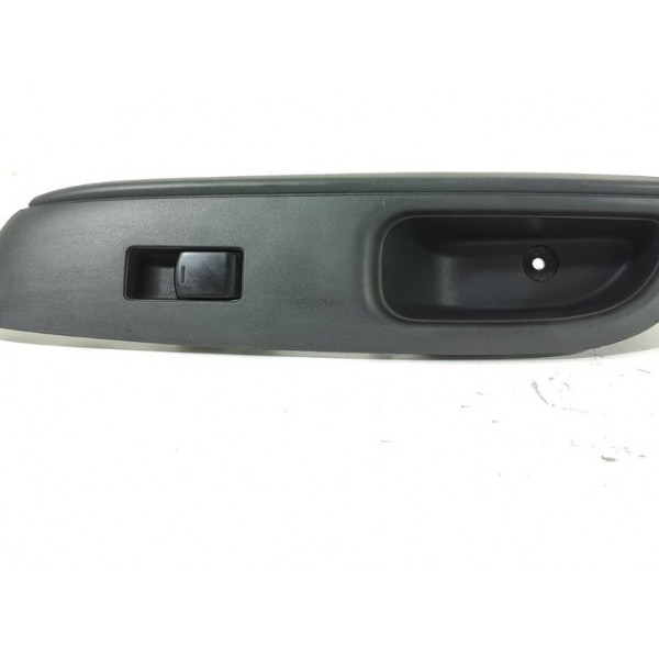 Botao Vidro Traseiro Esquerdo Versa 2014/2020 Orig