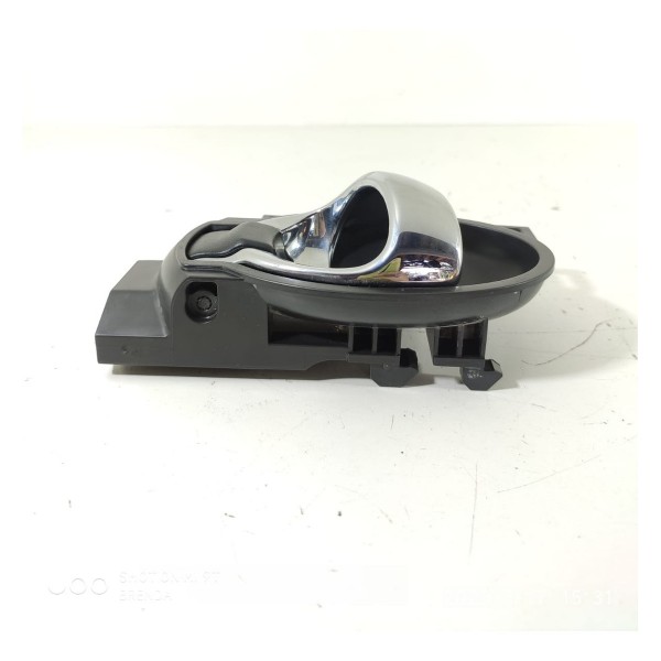 Maçaneta Interna Versa Dianteira Direita 2013/2020