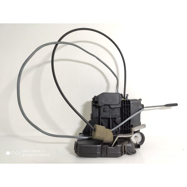 Fechadura Porta Esquerda Mercedes Clc200 2010