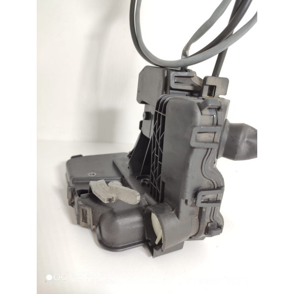 Fechadura Porta Esquerda Mercedes Clc200 2010