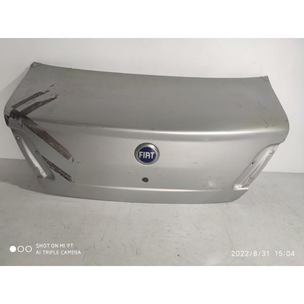 Tampa Traseira Fiat Siena 2005 Detalhe Prata