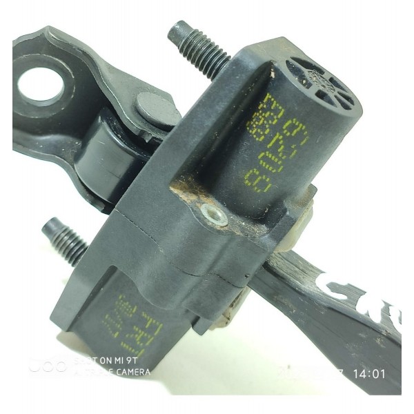 Limitador Porta Cruze Dianteiro Direito 2017 2018 2019 2022