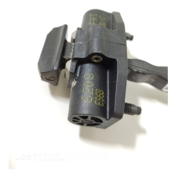 Limitador Porta Cruze Dianteiro Eequerdp 2017 2018 2022 Orig