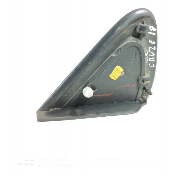 Triangulo Paralama Cruze Esquerdo 2017/2022 84106817 Preto
