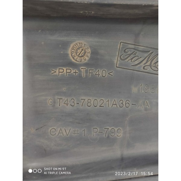 Canto Grade Parabrisa Edge Direito 2011/2014 Det