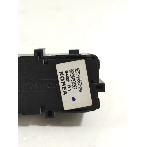 Botão Trava Edge Direito 2009/2014 9e5t14963aaw