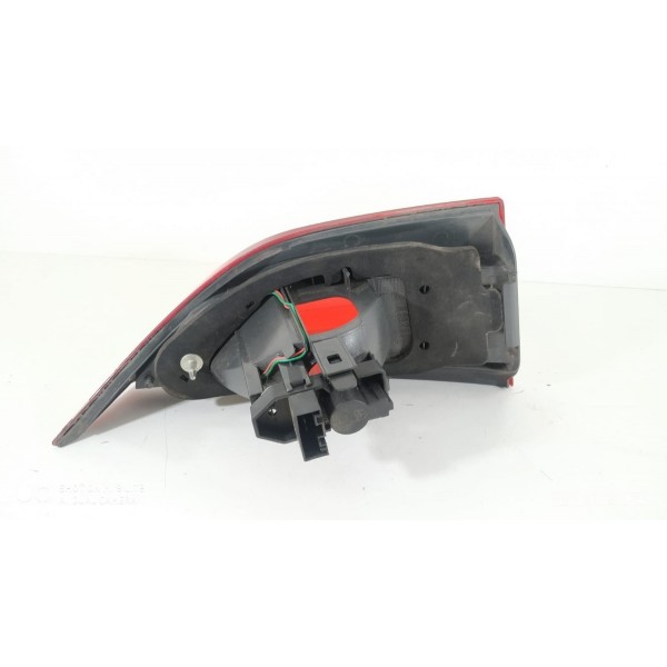 Lanterna Bmw X1 Direita Tampa 2009/2013 Orig Det Direito/passageiro Vermelho