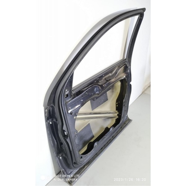 Porta Tiguan Dianteira Direita 2010 2011 2012 2013 A 2016 Dianteira Direita Preto