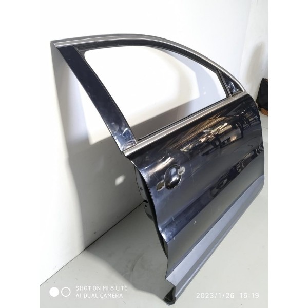 Porta Tiguan Dianteira Direita 2010 2011 2012 2013 A 2016 Dianteira Direita Preto