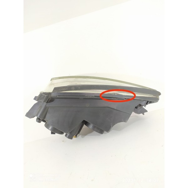 Farol Direito Vectra 1997 Detalhe Direito/passageiro