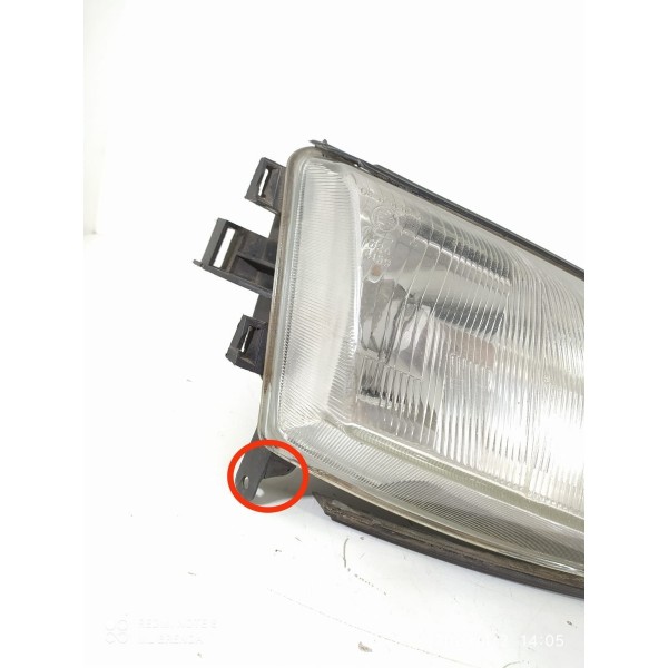Farol Direito Vectra 1997 Detalhe Direito/passageiro