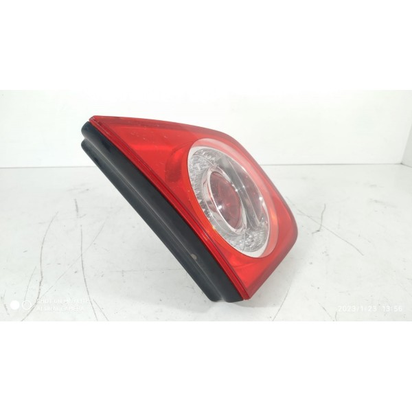 Lanterna  Vw Jetta Esquerda Tampa Trás 2009 Detalhe / 24680