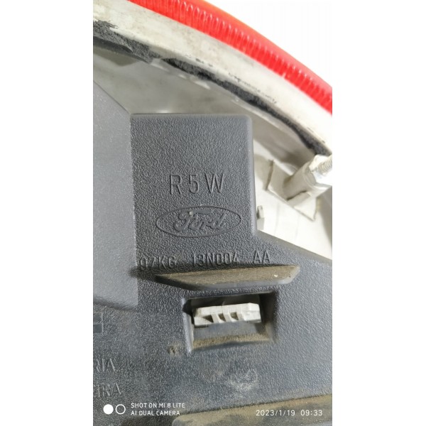 Lanterna Ford Ka Esquerda 1997 Detalhe