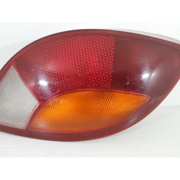 Lanterna Ford Ka Esquerda 1997 Detalhe