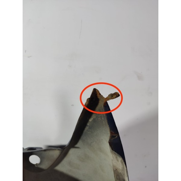 Paralama Ford Mondeo Direito 1994 Detalhe