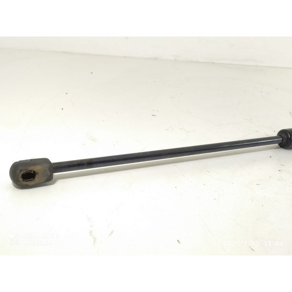 Amortecedor Tampa Traseira New Fiesta 13/18 D3bba406a10aa