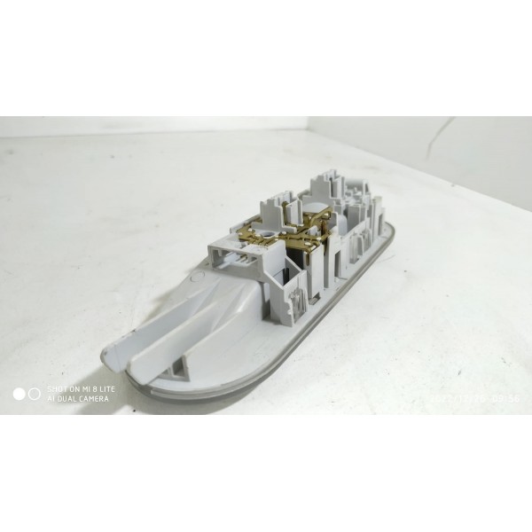 Luz Teto Cortesia Nissan Versa 2014/2019