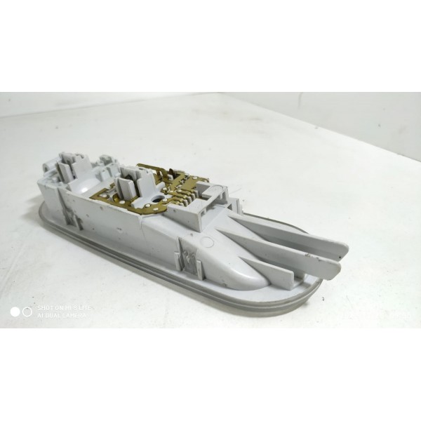 Luz Teto Cortesia Nissan Versa 2014/2019